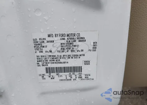 2005 Ford F-150 Stx/Xl/Xlt z USA, uszkodzony, nr VIN 1FTRX12WX5NB64814